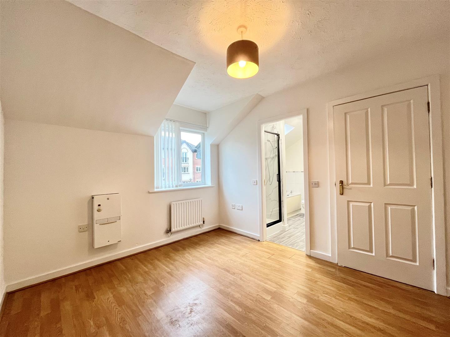 2 Bedroom Apartment To Rent image 8